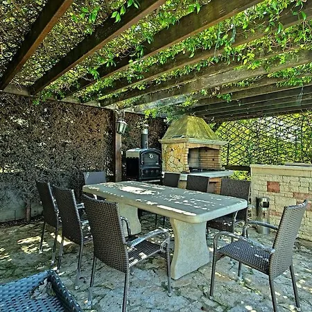 Daire Teo By Briskva