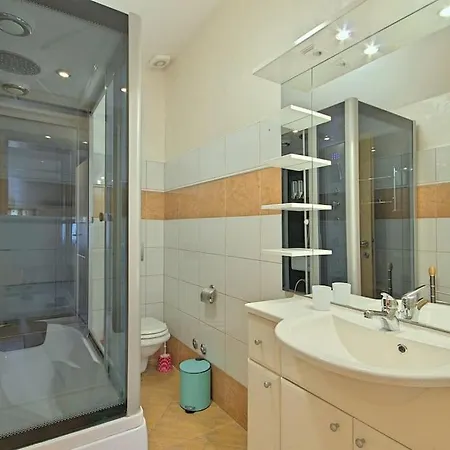 Teo By Briskva Apartamento