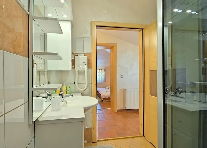 Teo By Briskva Πόρετς